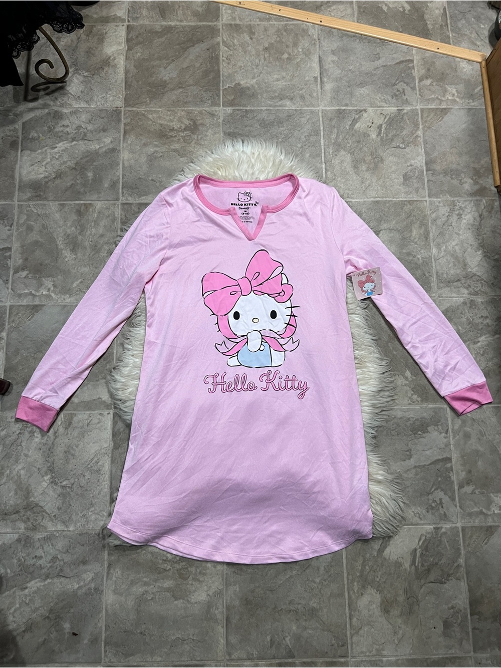Hello Kitty Pink Long Sleeve Nightgown with Bow Graphic NWT